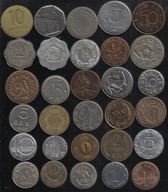一组 各不相同 品种的 外国硬币 120个